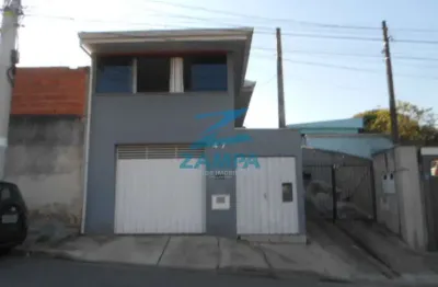 Casa para locação com 2 quartos, cozinha planejada com cook top, churrasqueira e 1 vaga coberta