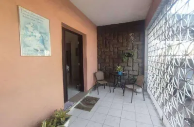 Casa para venda possui 200 metros quadrados com 3 quartos em álvaro weyne - fortaleza - ceará