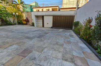 Lindíssima casa à venda com 4 suítes e 10 vagas. no são gerardo em fortaleza