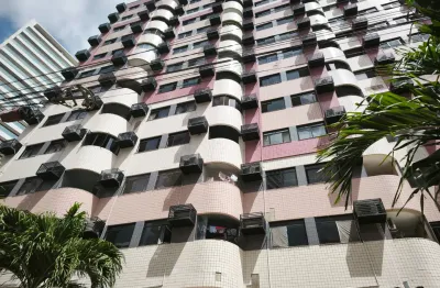 Belo apartamento à venda totalmente projetado em andar alto com 2 quartos no bairro meireles em fortaleza ceará