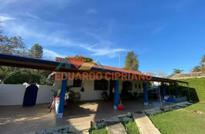 Casa exclusiva à venda em village paineiras, pindamonhangaba – 390 m² de área privativa