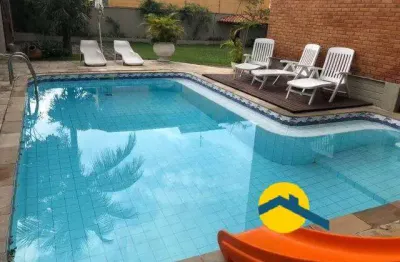 Linda casa  estilo colonial  pronta para morar  em camboinhas.