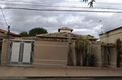 Casa com 3 quartos à venda na rua edmar colini ferreira, maria helena, belo horizonte por r$ 795.000