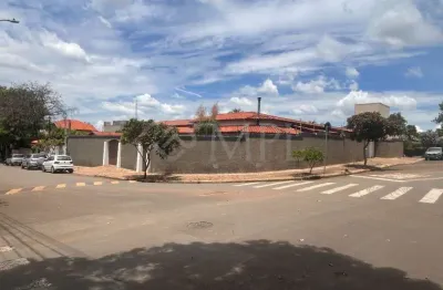 Casa de esquina à venda no bairro Vila Suíça em Indaiatuba-SP com 3 suítes com 983m2 de terreno