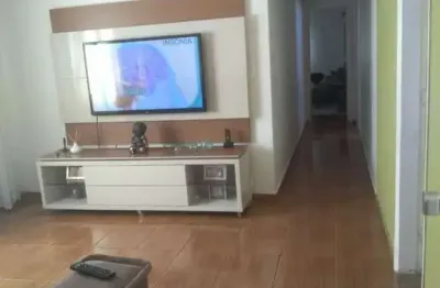 Vende-se apartamento de 2 dormitórios/ garagem fechada/jardim paraiso/ sv