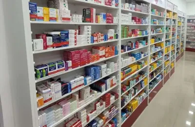 Sala comercial à venda no Gonzaga, Santos 