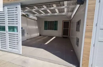 Vende-se casa sobreposta térrea de 3 dormitórios no bairro da aparecida/santos