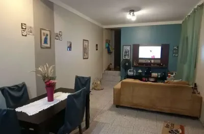 Vende-se casa no centro de barueri com 2 dorm/1 suíte/2 banheiros/2 vagas