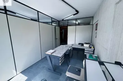 Vende-se apto no centro histórico de santos - 2 salas/2 banheiros/sala de espera/portaria/garagem