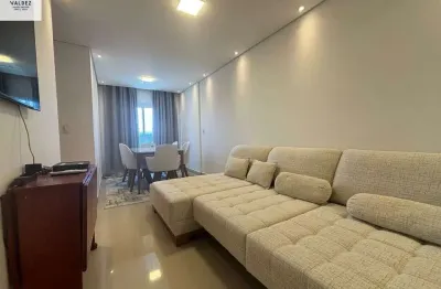 Vende-se apto semi-novo com sala estar e de jantar/2 dormitórios/1 banheiro social/vaga demarcada