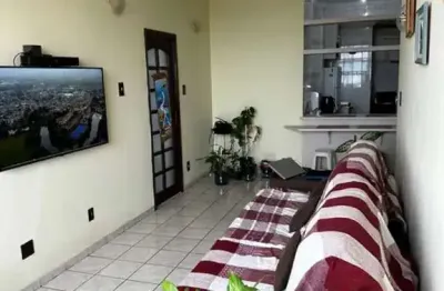 Vende-se apartamento de 2 dorm/2 wc/sala/cozinha no itararé