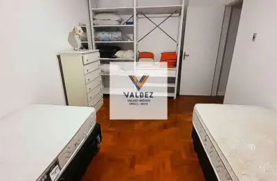 Aluga-se apto de 1 dorm mobiliado/sala/cozinha/wc social/garagem frente mar e salão de festas