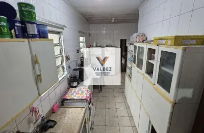 Vende-se casa (300 m²) de 5 dorm/sala/cozinha/wc social + wc externo/garagem p/ 4 carros