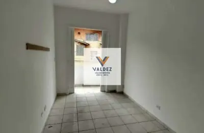 Aluga-se apto de 1 dorm c sacada/sala 2 ambientes/cozinha c armários/vaga coletiva - 150 m da praia