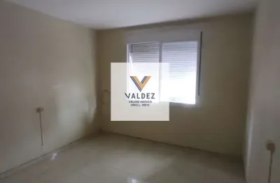 Vende-se apartamento de 2 dorm/2 wc/quarto de serviço/garagem privativa no campo grande