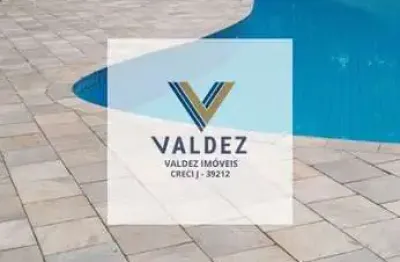 Vende-se apto de 2 dorm/sala com sacada /cozinha/wc social/1 vaga/lazer