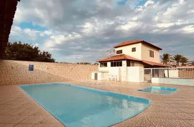 R$: 300 mil - casa em condomínio, 2 quartos, próximo à praia, peró, cabo frio, rj