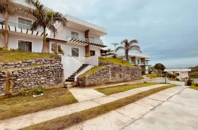 R$340 mil casa 2 quartos à venda em condomínio no peró em cabo frio, rj