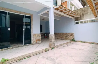 Casa com 3 quartos à venda na Rua Paraiba, 20, Peró, Cabo Frio