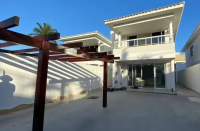 R$ 1.100 milhão. casa à venda no novo portinho. com 3 quartos, 1 suíte.  cabo frio, rj