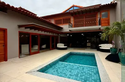 Casa de luxo com 7 quartos, todos suítes, no centro de búzios, rj - r$ 6.500.000