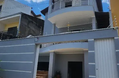 Sobrado de alto padrão com área de lazer completa e 6 vagas - zona leste sorocaba