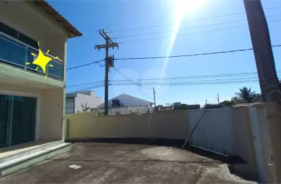Condomínio com 2 quartos à venda em jardim peró - rj