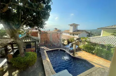 Casa em condomínio fechado com 4 quartos à venda na Ferradurinha, Armação dos Búzios 