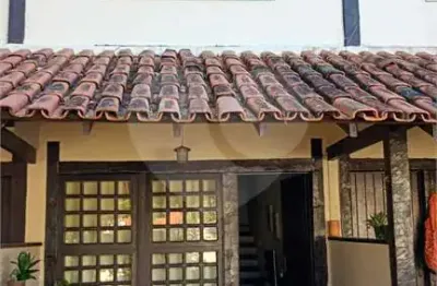 Condomínio com 2 quartos à venda em manguinhos - rj