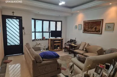 Lindo sobrado à venda no tatuapé com 100 m2 de área construída, distribuídos em 03 dormitórios