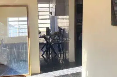 Casa à venda, 2 quartos, 2 vagas, Jardim Chaparral - Mogi Guaçu/SP