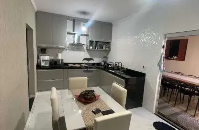 Casa à venda, 4 quartos, 3 vagas, Jardim Ipê IV - Mogi Guaçu/SP