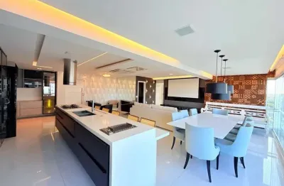 Apartamento de Luxo em Patamares: 3 Quartos, 3 Suítes, 2 Salas, 1 Banheiro, 2 Vagas, 134m² - Salvador-BA