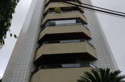 Oportunidade em moema pássaros, 4 dormitórios, sendo 2 suíte, 210m de área útil e 3 vagas de garagem