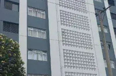 Belo apto reformado de 2:dorm com 70m2,uma vaga a 2 quadras do metrô e shopping ibirapuera.