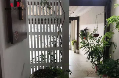 Casa no brooklin velho, com 2 dormitórios, edicula e 2 vagas de garagem