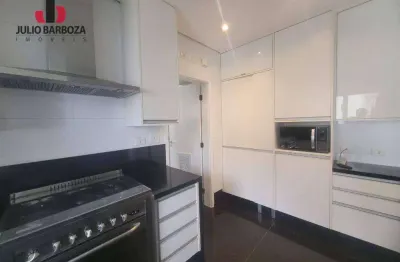 Apartamento totalmente decorado, 209 de área útil, 3 suítes, 3 vagas de garagem