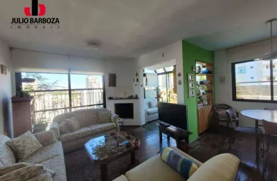 Excelente cobertura, 128, com 3 dormitórios, sendo 1 suíte, 2 vagas de garagem, em moema