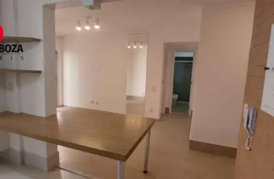 Lindo apartamento reformado com 1 dormitório, 1 vaga de garagem em