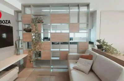 Prédio novo, apartamento com 61m², 1 dormitório, sendo 1 suíte, closet, sacada, e 2 vagas de garagem.