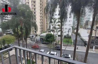 Apartamento modernizado em moema pássaros, fora de rota, 75m², 2 dormitórios, sacada, escritório, dispensa, e 1 vaga de garagem