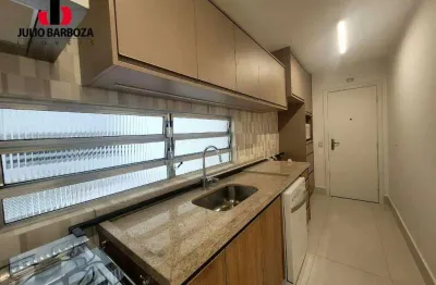 Apartamento com 110m²,reformado,janelas blindadas,com 3 dormitórios, sendo 1 suíte, dep. de serviço, e 1 vaga de garagem