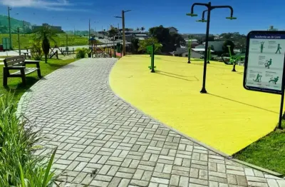 Terreno à venda na Rua Homero de Miranda Gomes, 1, Centro, Biguaçu