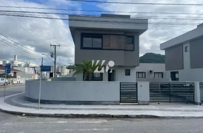 Casa com 3 quartos à venda na Rua Dos Imigrantes, 00, Bela Vista, Palhoça