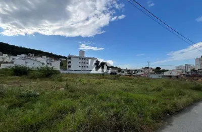 Terreno à venda na Rua Tomáz Domingos da Silveira, 1, São Sebastião, Palhoça