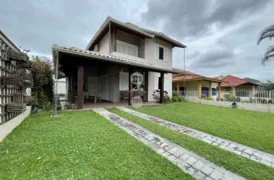 Casa com piscina e 4 quartos e suítes em praia dos açores - imv