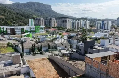 Terreno à venda na Rua dos Sabiás, 10, Pedra Branca, Palhoça