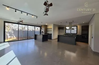 Casa em condomínio fechado com 3 quartos à venda na Avenida Doutor Márcio William Gumbis de Souza, 1000, Loteamento Residencial e Comercial Villa D'Aquila, Piracicaba