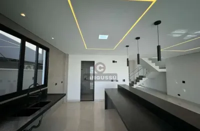 Casa com 3 quartos à venda na Rua Nelson Brunelli, 1, Parque Tauá, Londrina
