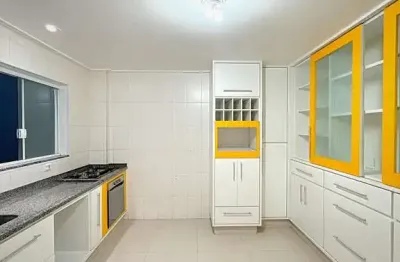 Casa com 3 quartos à venda na Rua Luís Arnoni, --, Vila Irmãos Arnoni, São Paulo